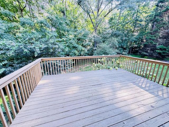 981 Streamwater Cove, Lawrenceville, GA 30045