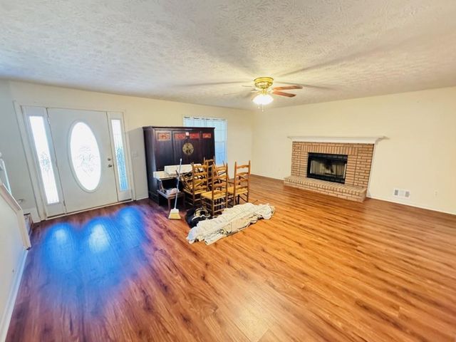 981 Streamwater Cove, Lawrenceville, GA 30045