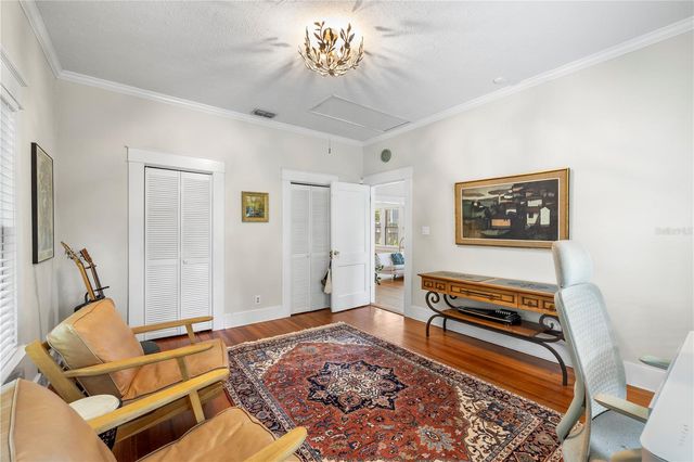 5118 N BRANCH AVENUE, Tampa, FL 33603