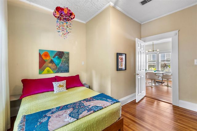 5118 N BRANCH AVENUE, Tampa, FL 33603