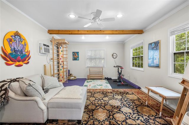 5118 N BRANCH AVENUE, Tampa, FL 33603