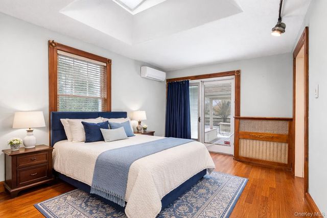 52 Marvin Lane, Islip, NY 11751