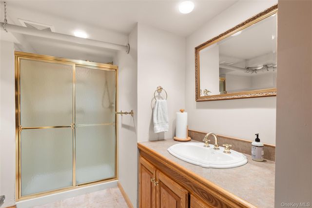 52 Marvin Lane, Islip, NY 11751