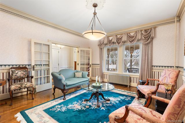 52 Marvin Lane, Islip, NY 11751