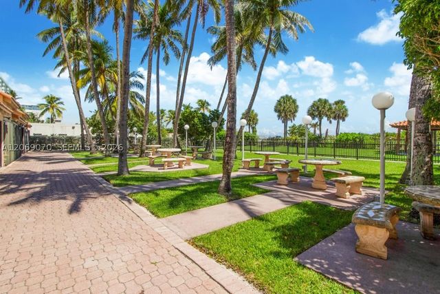 2555 Collins Ave 704, Miami Beach, FL 33140