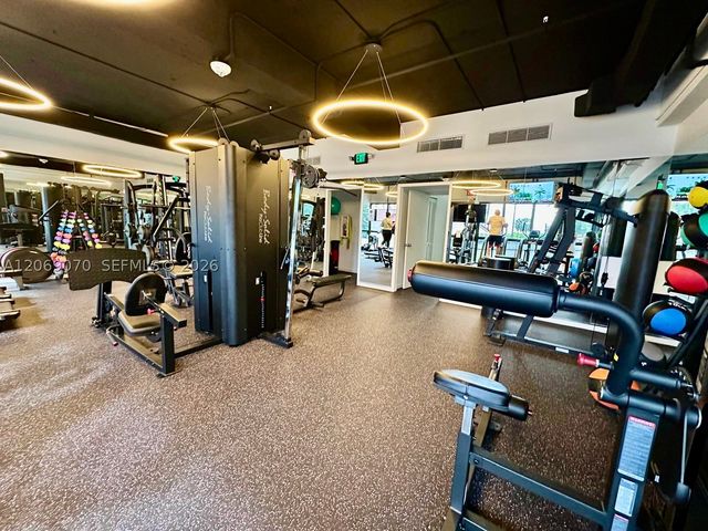 2555 Collins Ave 704, Miami Beach, FL 33140