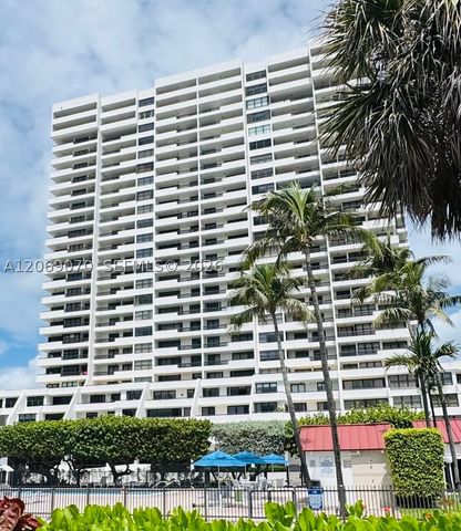2555 Collins Ave 704, Miami Beach, FL 33140