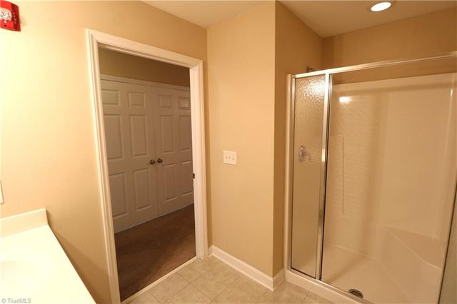 4762 Tatton Park Circle 1B, Winston-salem, NC 27103