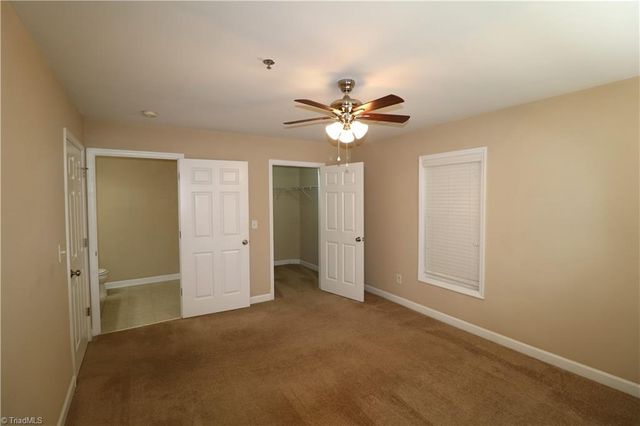 4762 Tatton Park Circle 1B, Winston-salem, NC 27103