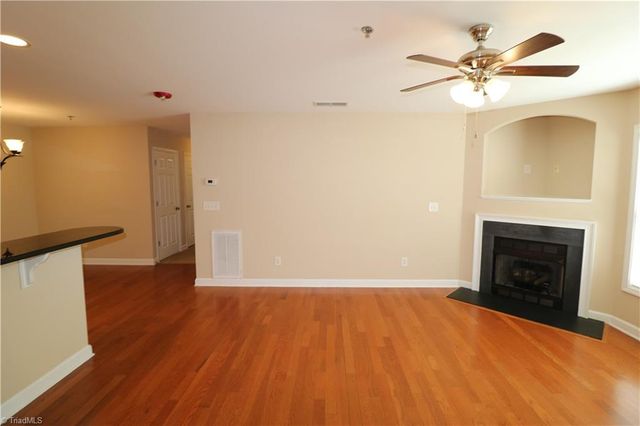 4762 Tatton Park Circle 1B, Winston-salem, NC 27103