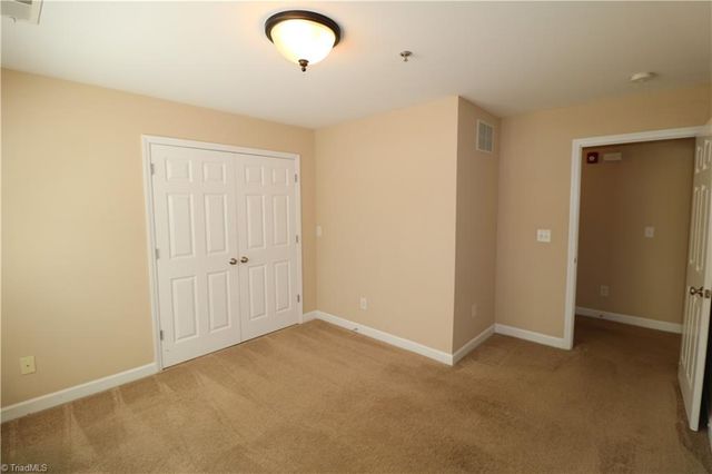 4762 Tatton Park Circle 1B, Winston-salem, NC 27103