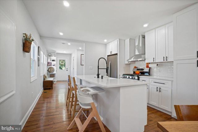6924 DUKE DR, Alexandria, VA 22307