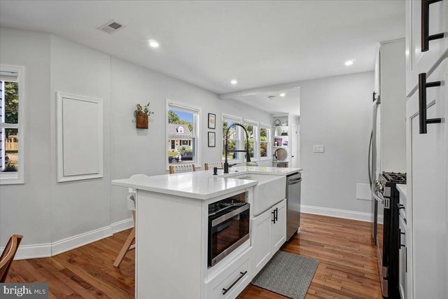 6924 DUKE DR, Alexandria, VA 22307