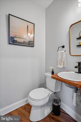 6924 DUKE DR, Alexandria, VA 22307