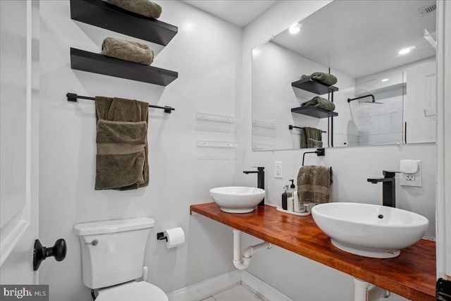 6924 DUKE DR, Alexandria, VA 22307