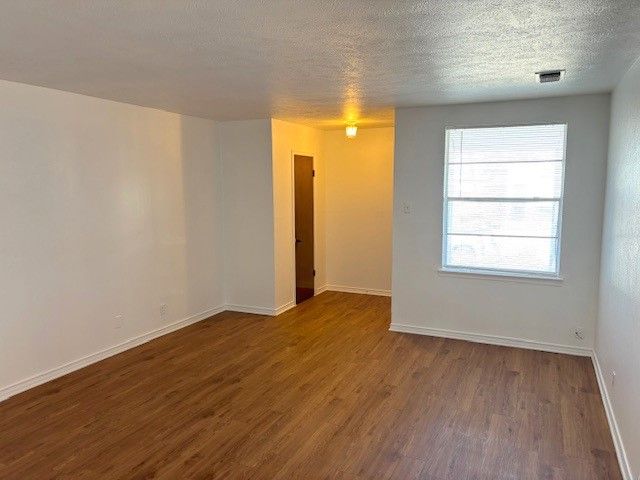 2425 January Lane, Grand Prairie, TX 75050