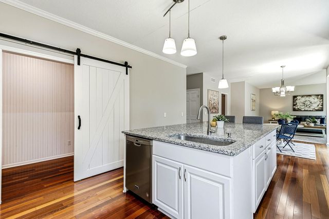 8848 Everest Lane N, Maple Grove, MN 55311