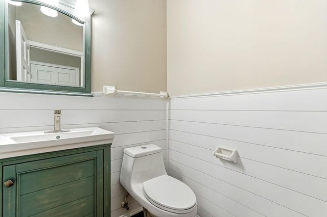 8848 Everest Lane N, Maple Grove, MN 55311