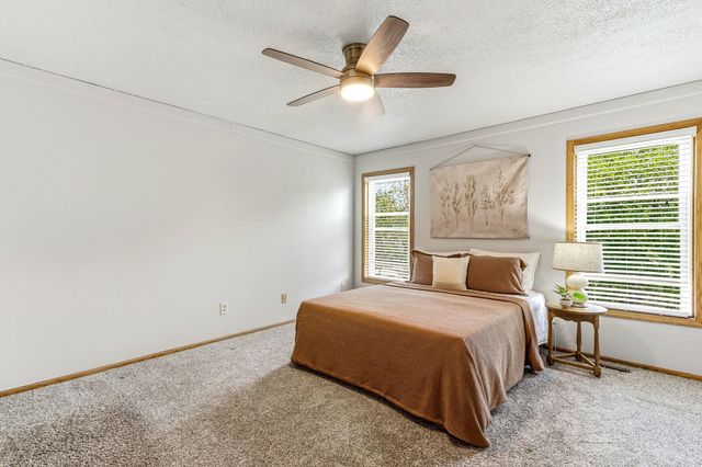 8848 Everest Lane N, Maple Grove, MN 55311