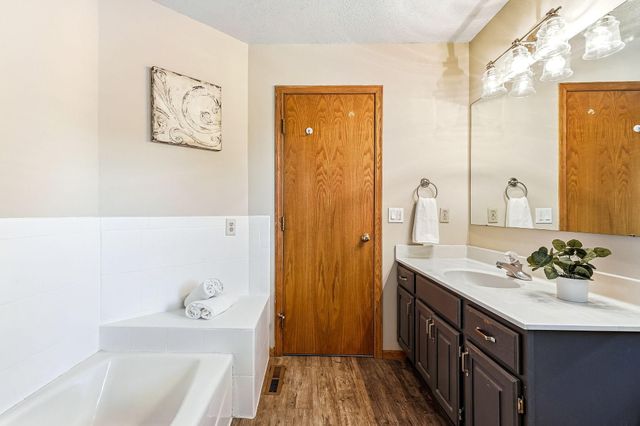 8848 Everest Lane N, Maple Grove, MN 55311