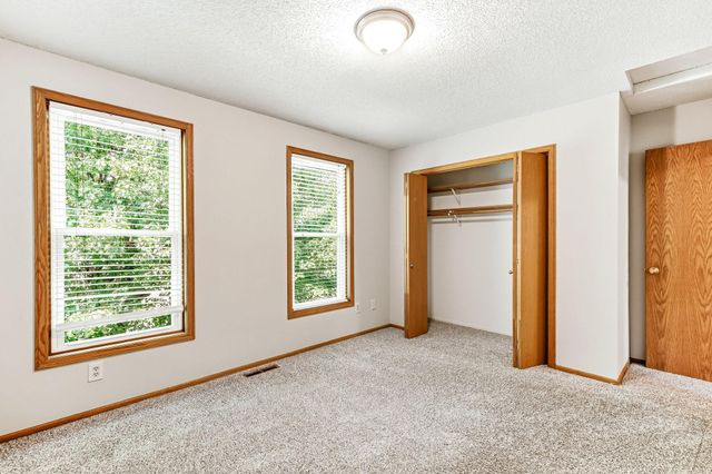 8848 Everest Lane N, Maple Grove, MN 55311