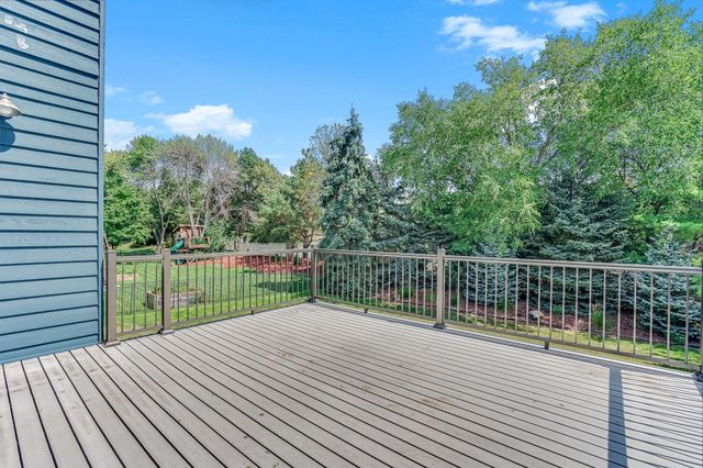 8848 Everest Lane N, Maple Grove, MN 55311