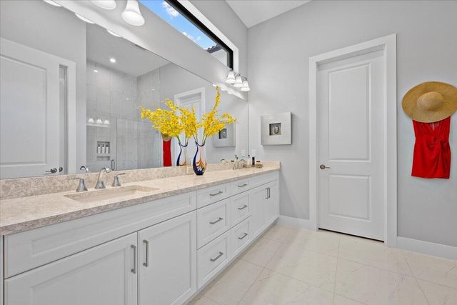 6870 SE Haven Lane, Stuart, FL 34997