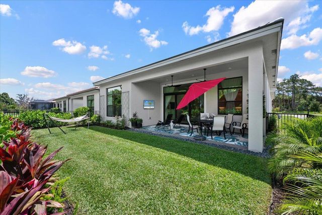 6870 SE Haven Lane, Stuart, FL 34997