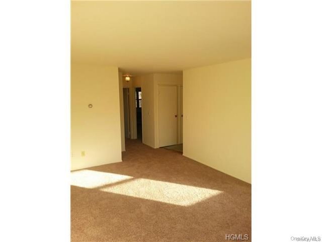 796-800 Brookridge Drive 21, Valley Cottage, NY 10989