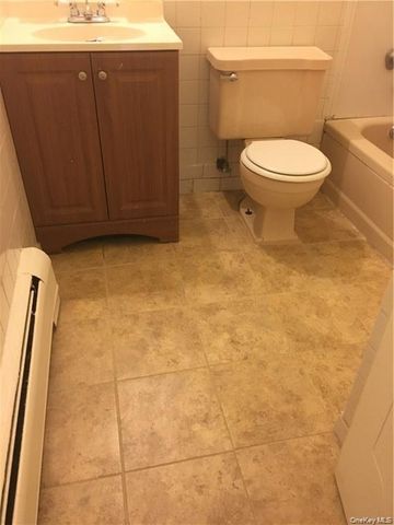 796-800 Brookridge Drive 21, Valley Cottage, NY 10989