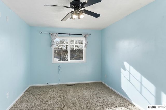 1702 Dunbar Drive, Plattsmouth, NE 68048