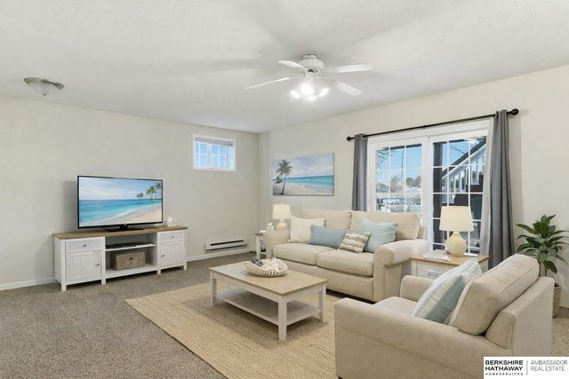 1702 Dunbar Drive, Plattsmouth, NE 68048