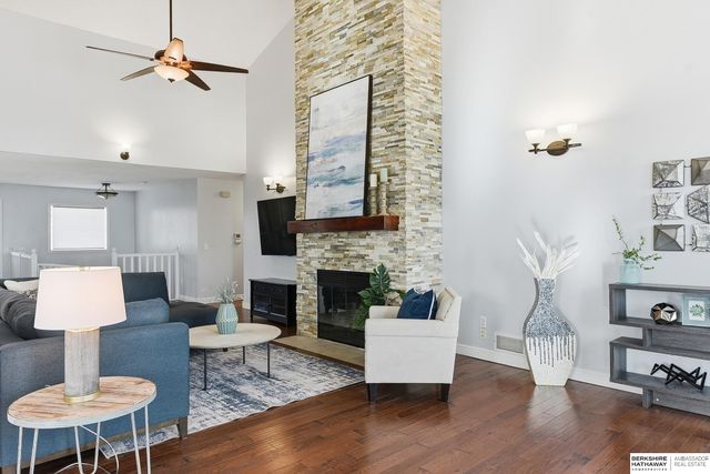 1702 Dunbar Drive, Plattsmouth, NE 68048