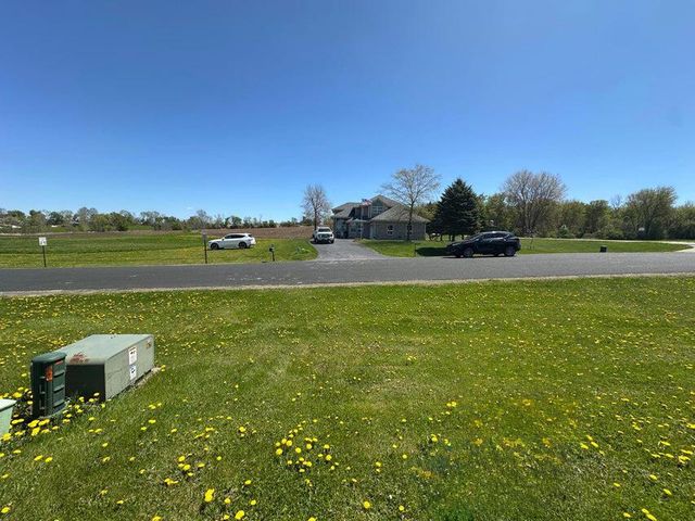 N903 WINDS WAY #Lt54, Oconomowoc, WI 53066