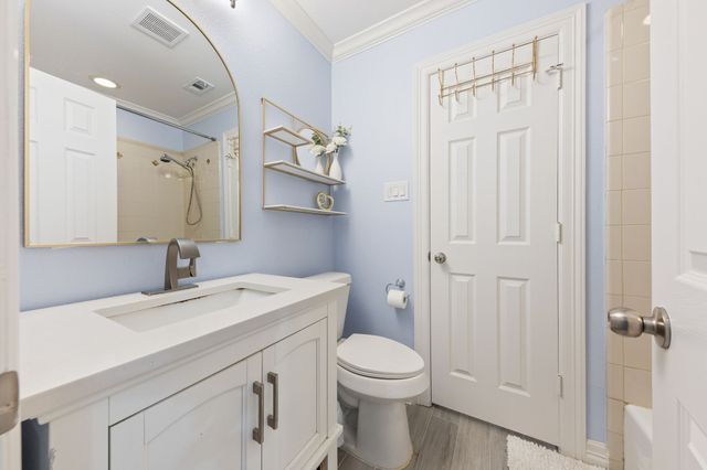 2104 Statler Drive, Carrollton, TX 75007