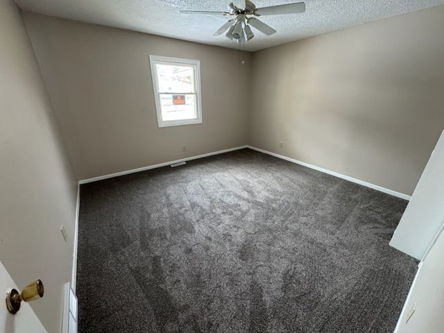 405 Broadway Avenue, Sterling, IL 61081