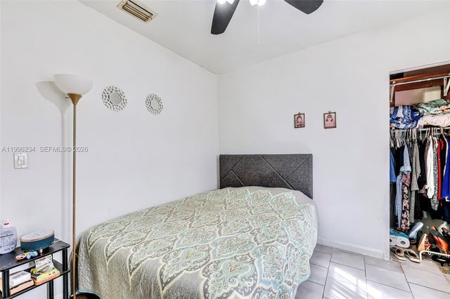 1263 NE 182nd St, North Miami Beach, FL 33162