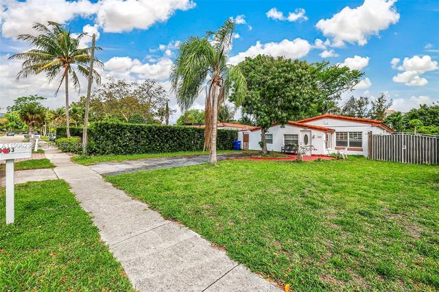 1263 NE 182nd St, North Miami Beach, FL 33162