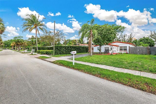 1263 NE 182nd St, North Miami Beach, FL 33162