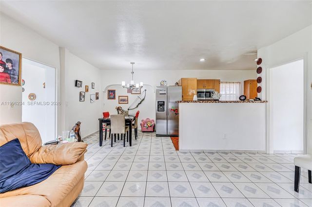1263 NE 182nd St, North Miami Beach, FL 33162
