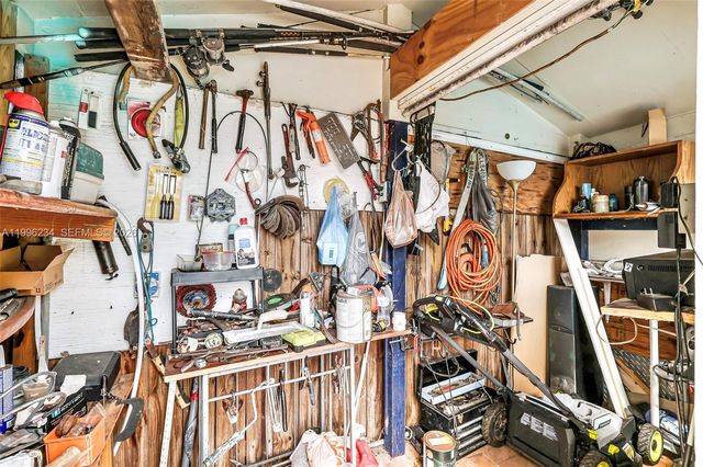 1263 NE 182nd St, North Miami Beach, FL 33162