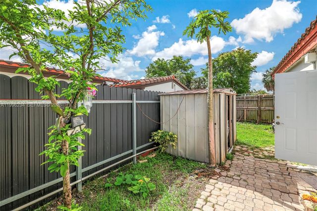 1263 NE 182nd St, North Miami Beach, FL 33162