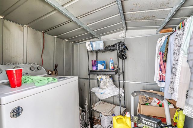 1263 NE 182nd St, North Miami Beach, FL 33162