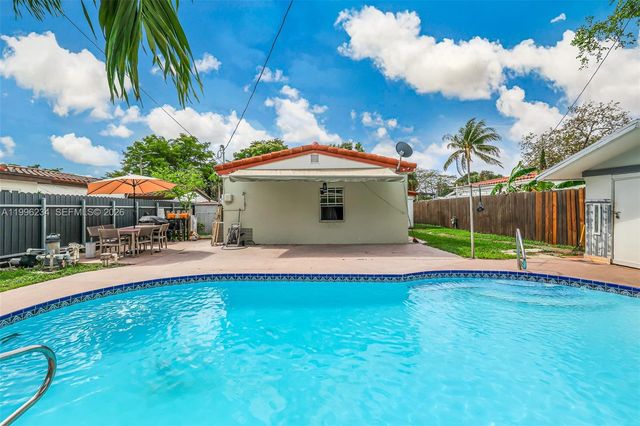 1263 NE 182nd St, North Miami Beach, FL 33162