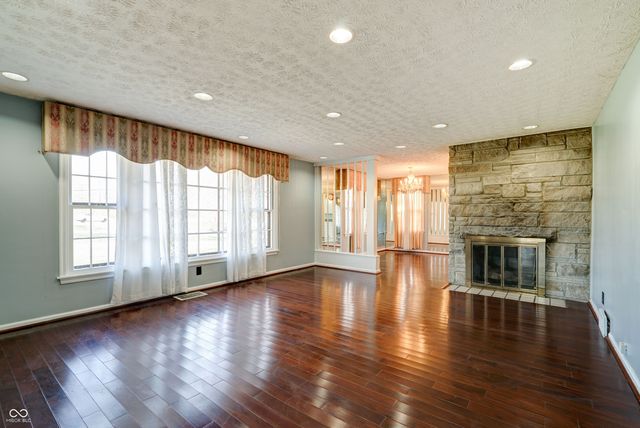 6047 W 56th Street, Indianapolis, IN 46254