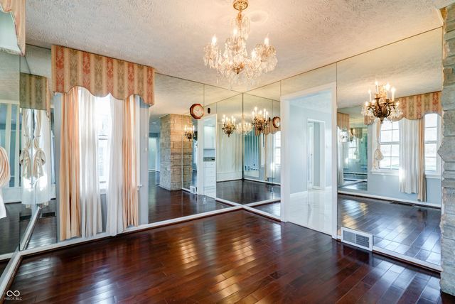 6047 W 56th Street, Indianapolis, IN 46254