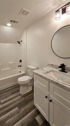 4009 Stoke Drive, Jonesboro, AR 72405