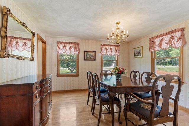 47 Sequoia Dr, Tyngsborough, MA 01879
