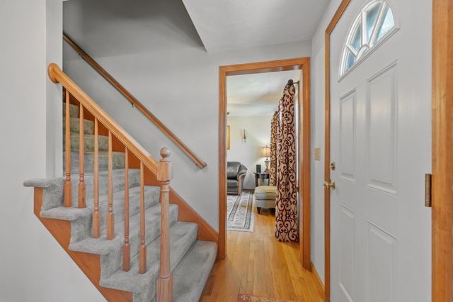 47 Sequoia Dr, Tyngsborough, MA 01879