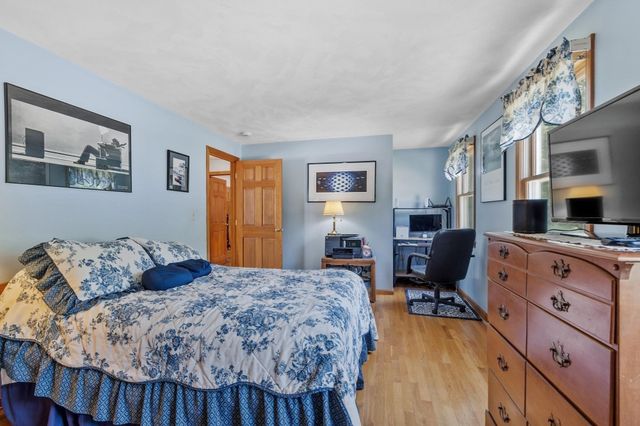47 Sequoia Dr, Tyngsborough, MA 01879